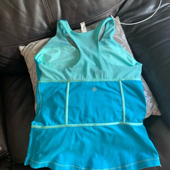 Lululemon top - Picture 4 of 4
